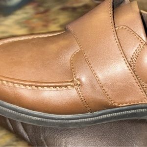 Men’s Dressy Tan Hush Puppies Size 12 memory foam shoes